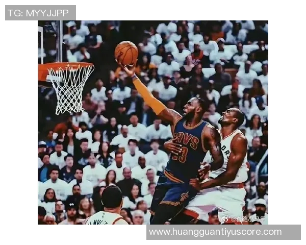 巴特勒潇洒背扣展现飞天绝技追梦直塞助攻如仙人指路